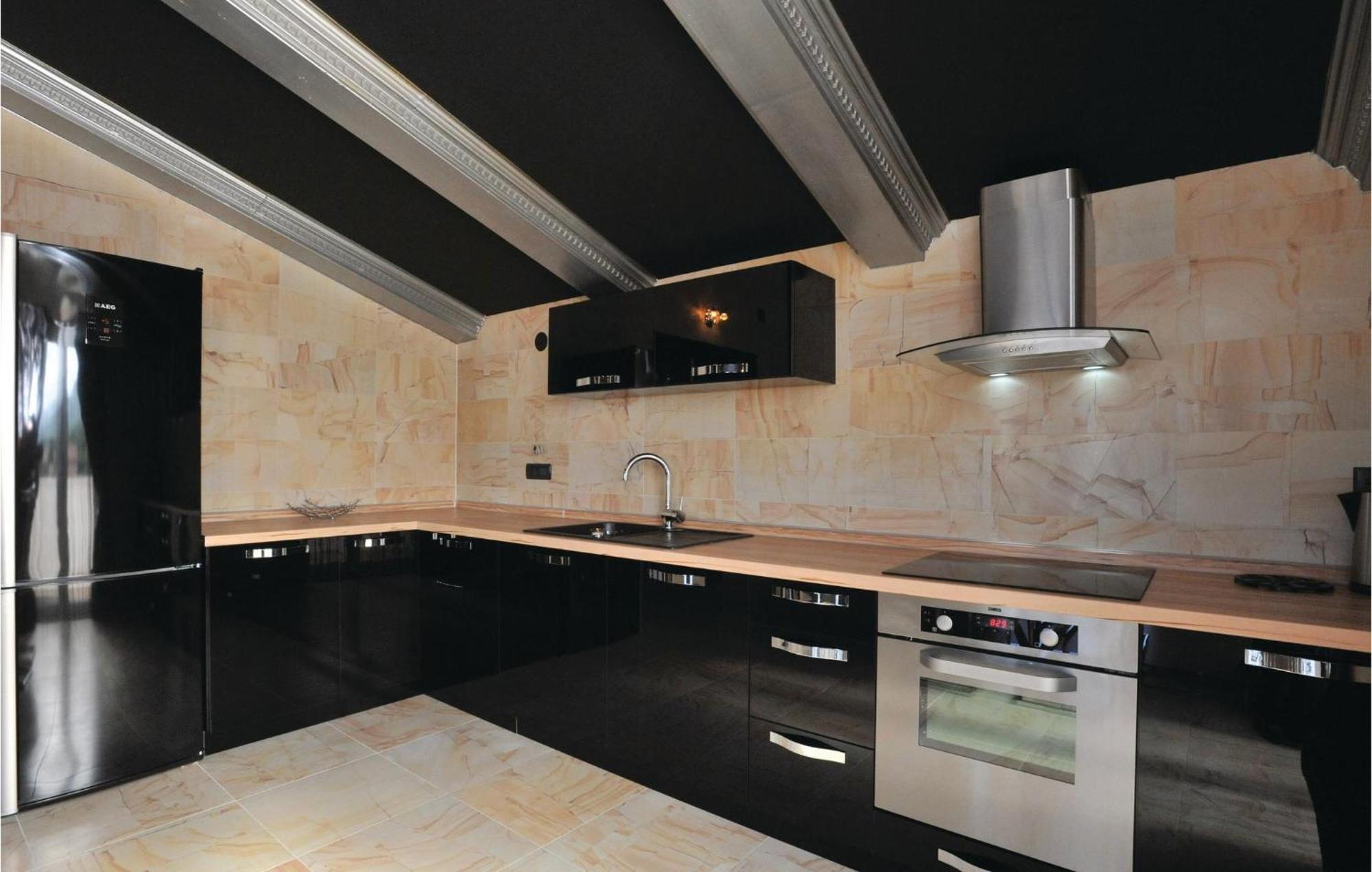 Amazing Home In Kastel Stari With House Sea View Kaštela المظهر الخارجي الصورة